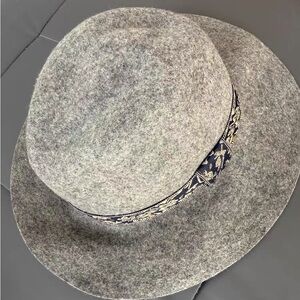 Anthropologie Charcoal Felt Hat with Textured Band